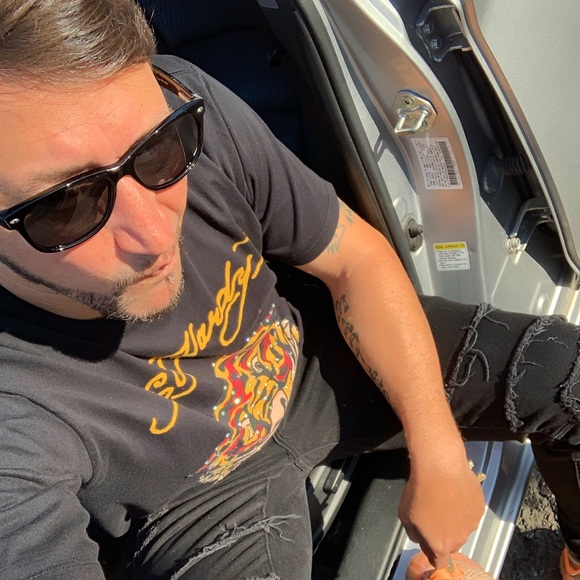 Meet your Posher, David - Picture 1 of 3